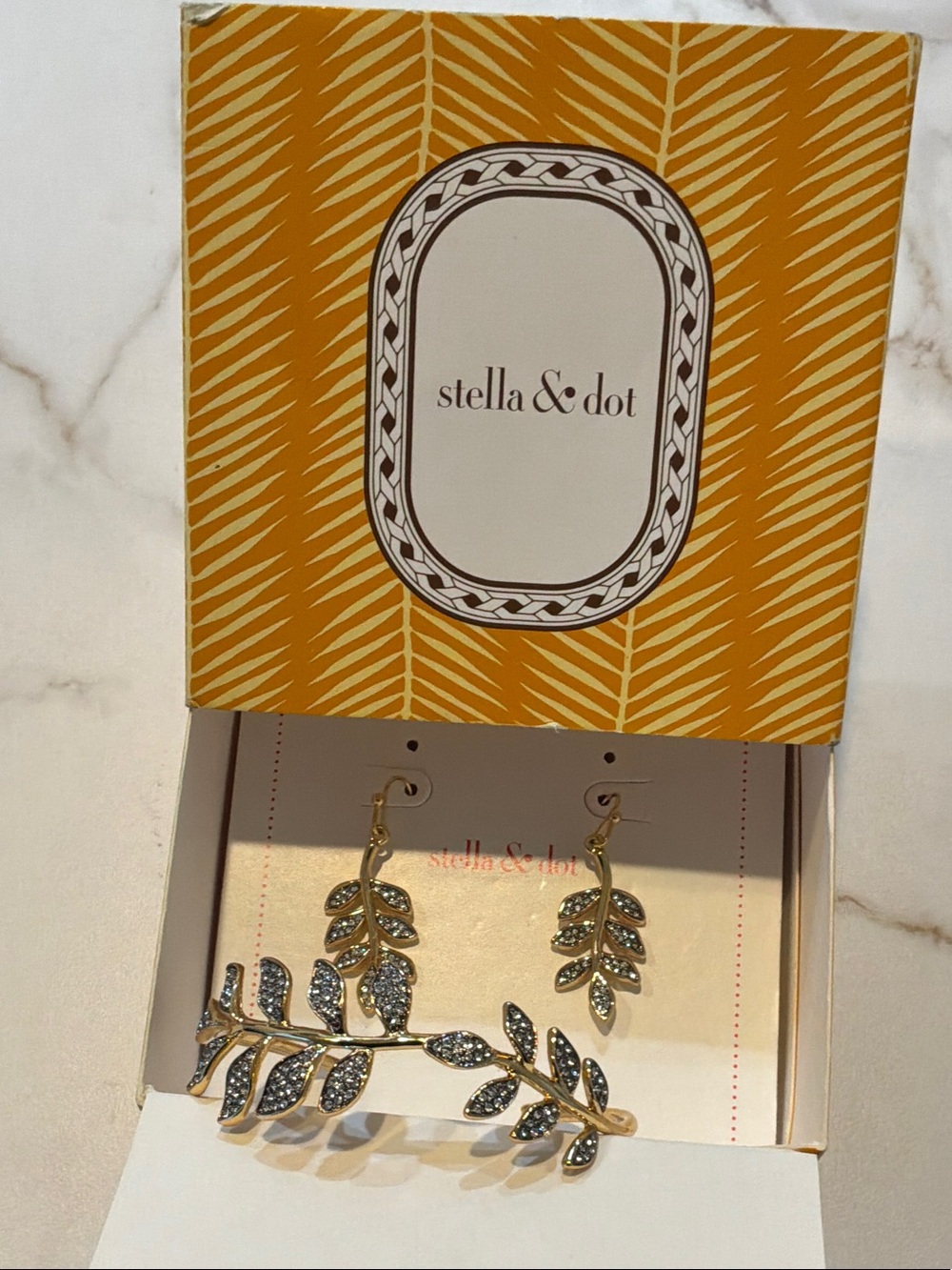 Stella & Dot Gold Ivie Leaf Bracelet and Earring Set